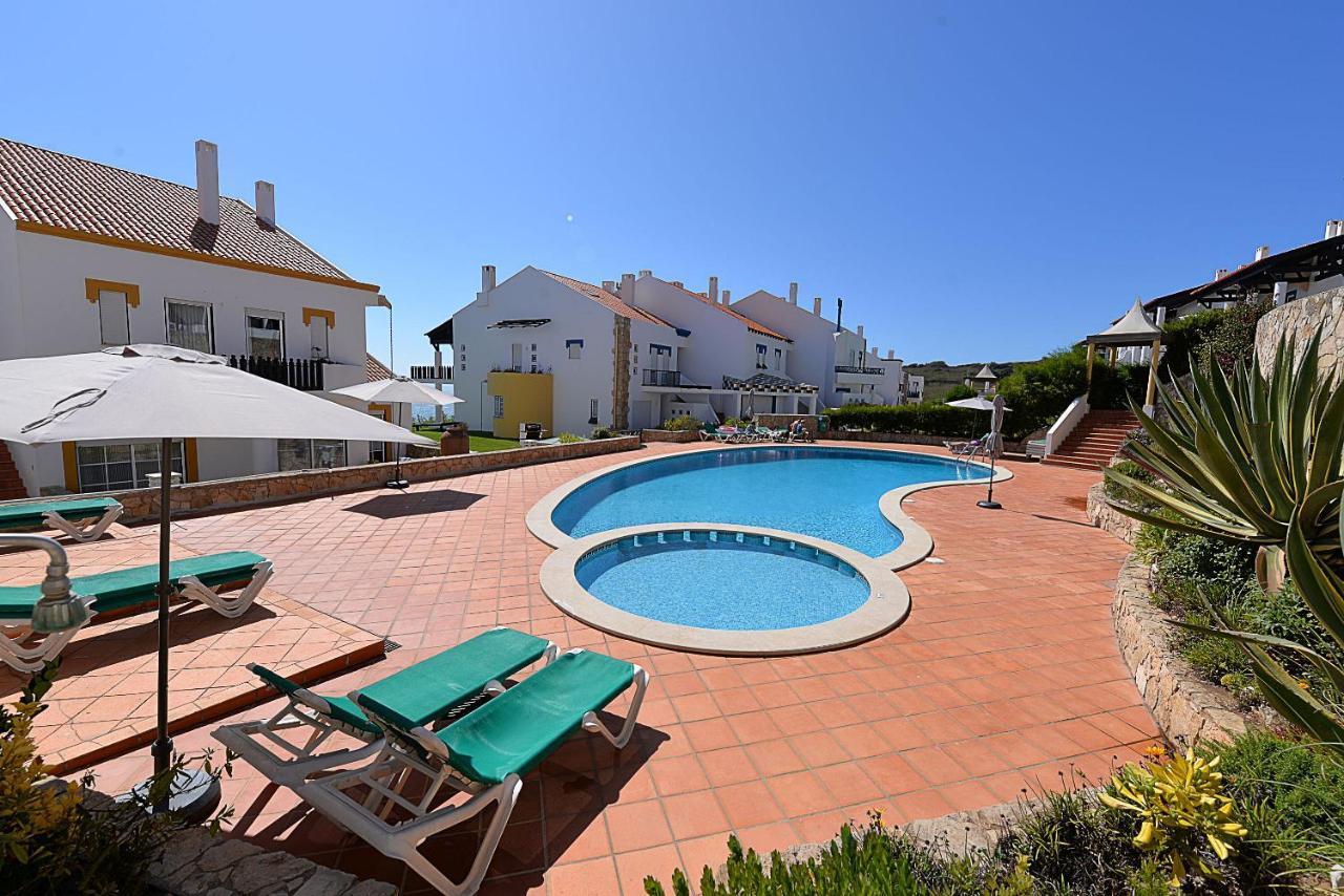 Paddle - Sea View Apartment With 3 Pools, Tennis & Squash Court Sao Martinho do Porto Exterior photo